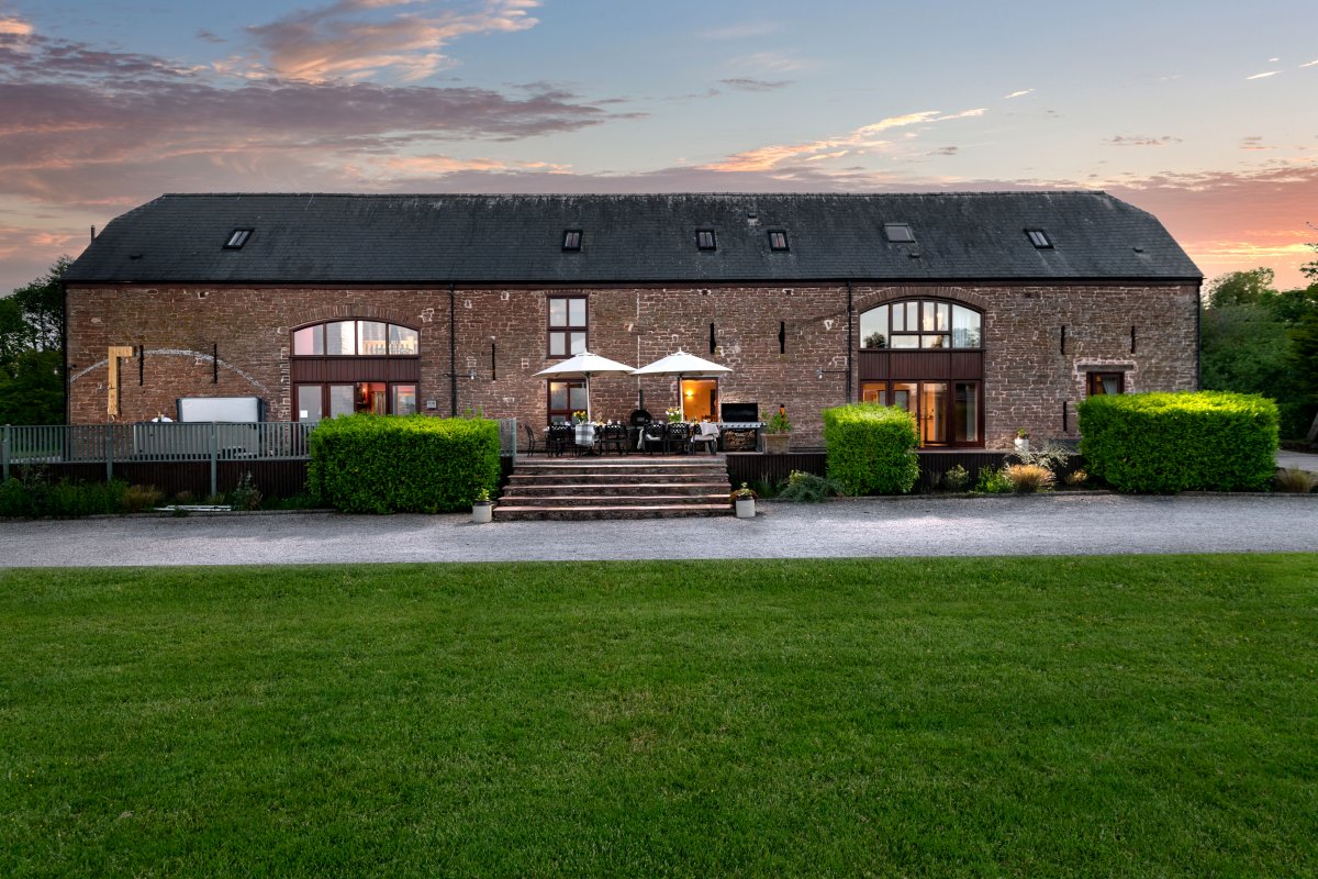 Penblaith Barn - at dusk